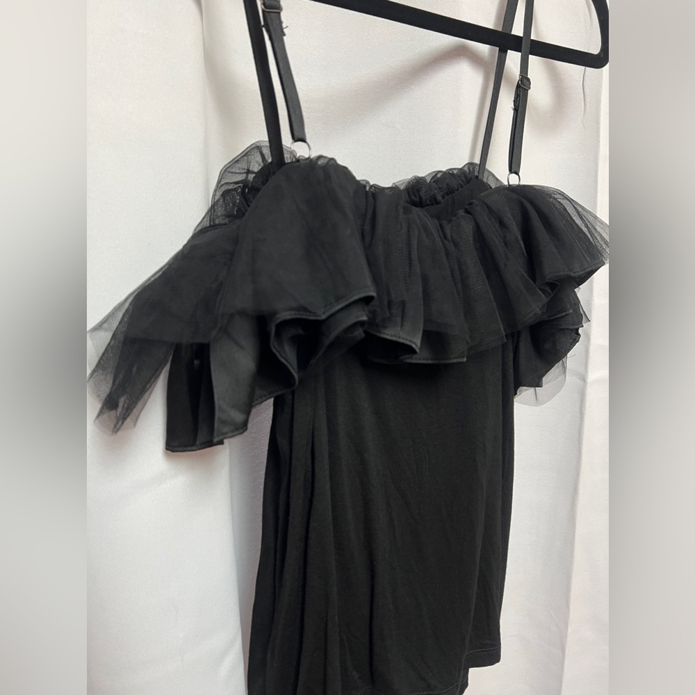 Sunday in Brooklyn Ruffled Off-The-Shoulder Top - Picture 11 of 12